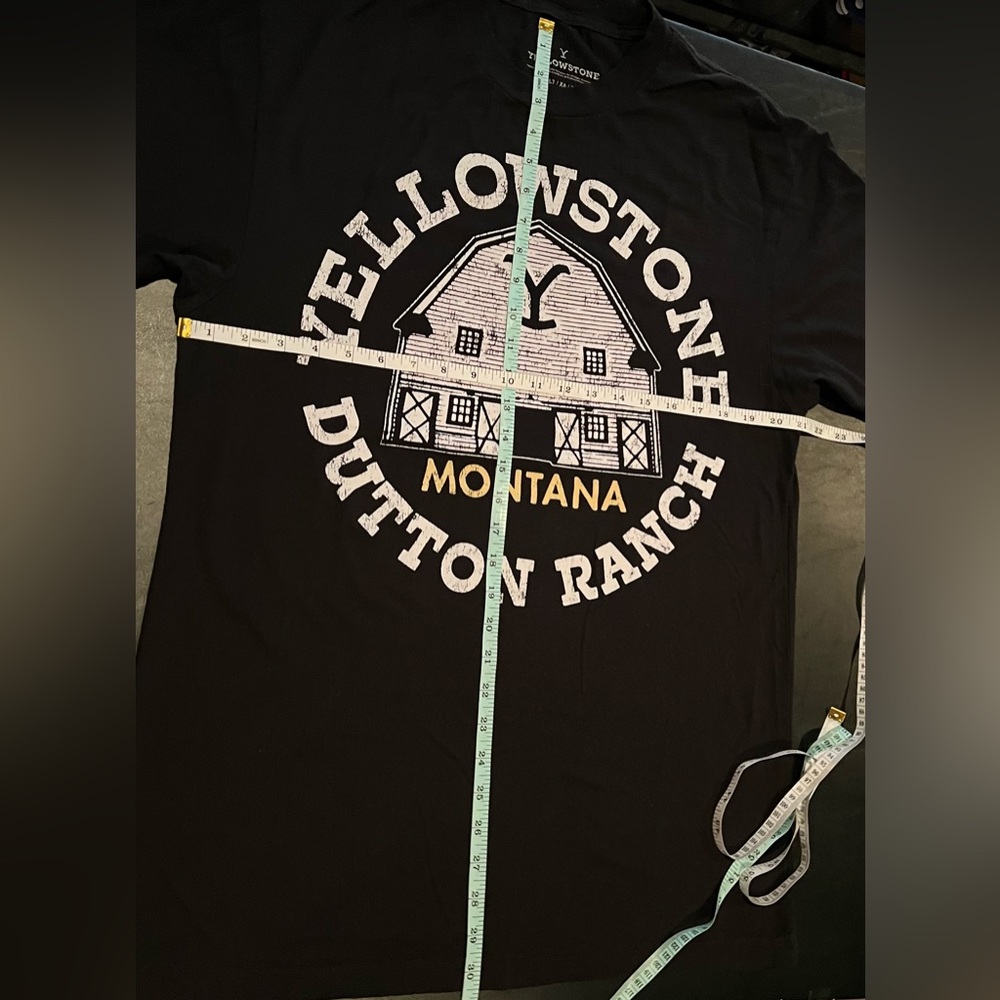 Yellowstone Montana Dutton Ranch Graphic Tee Big and Tall - Picture 3 of 4